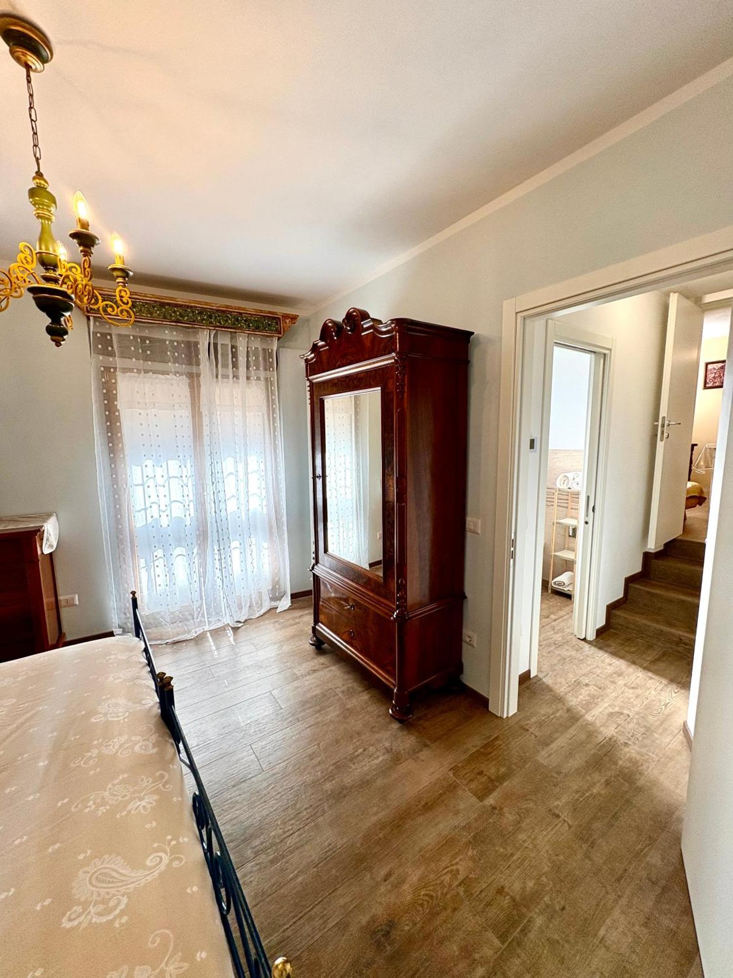 Casa Vacanze Il Borgo Губио Екстериор снимка