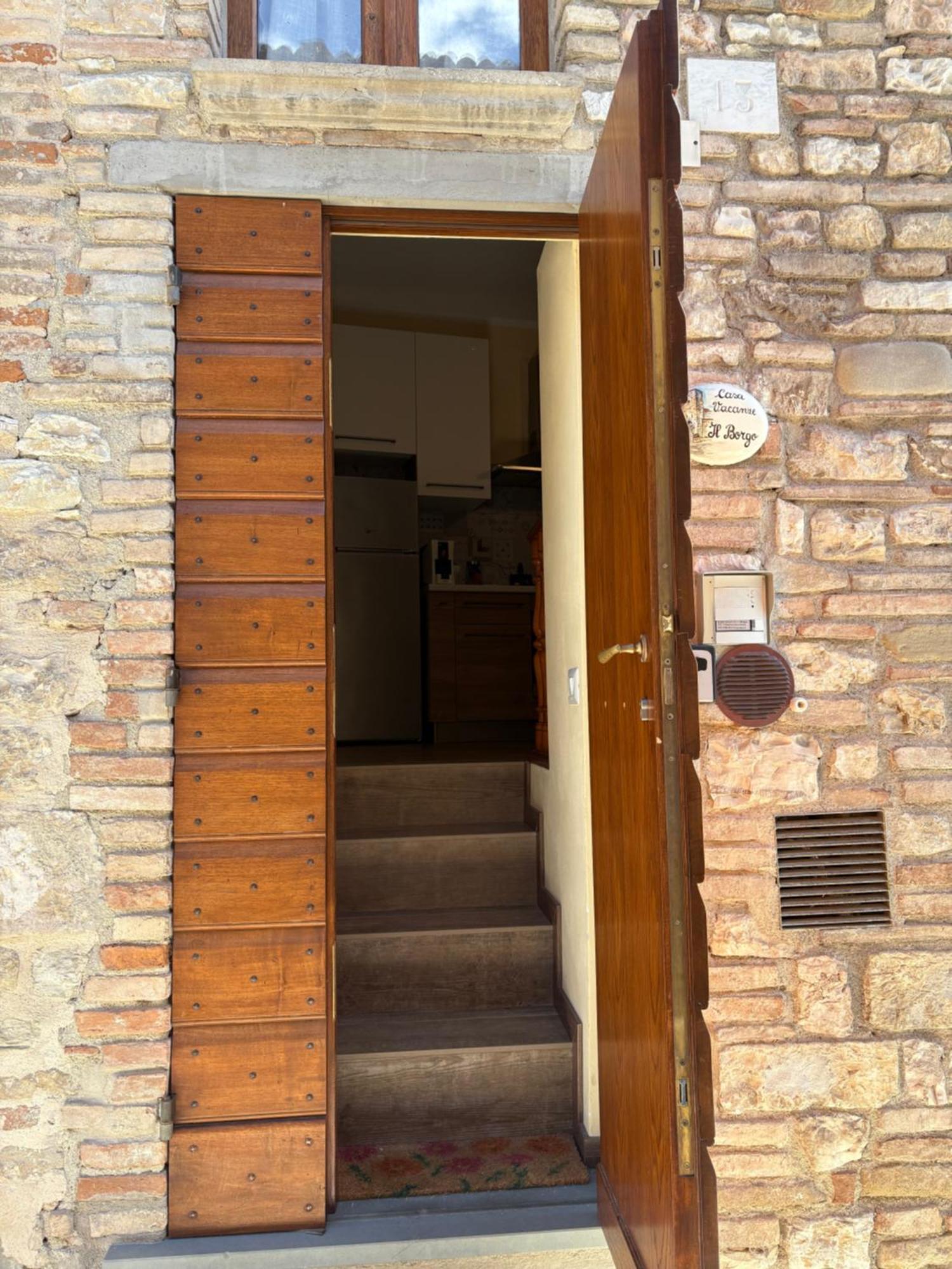Casa Vacanze Il Borgo Губио Екстериор снимка