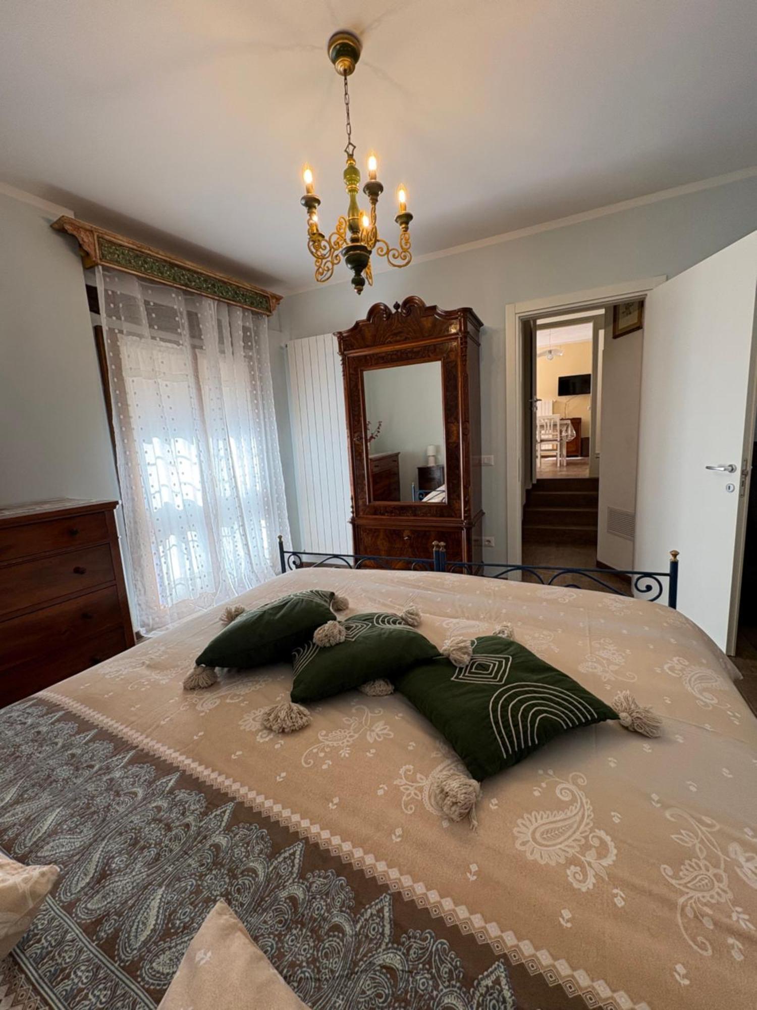 Casa Vacanze Il Borgo Губио Екстериор снимка